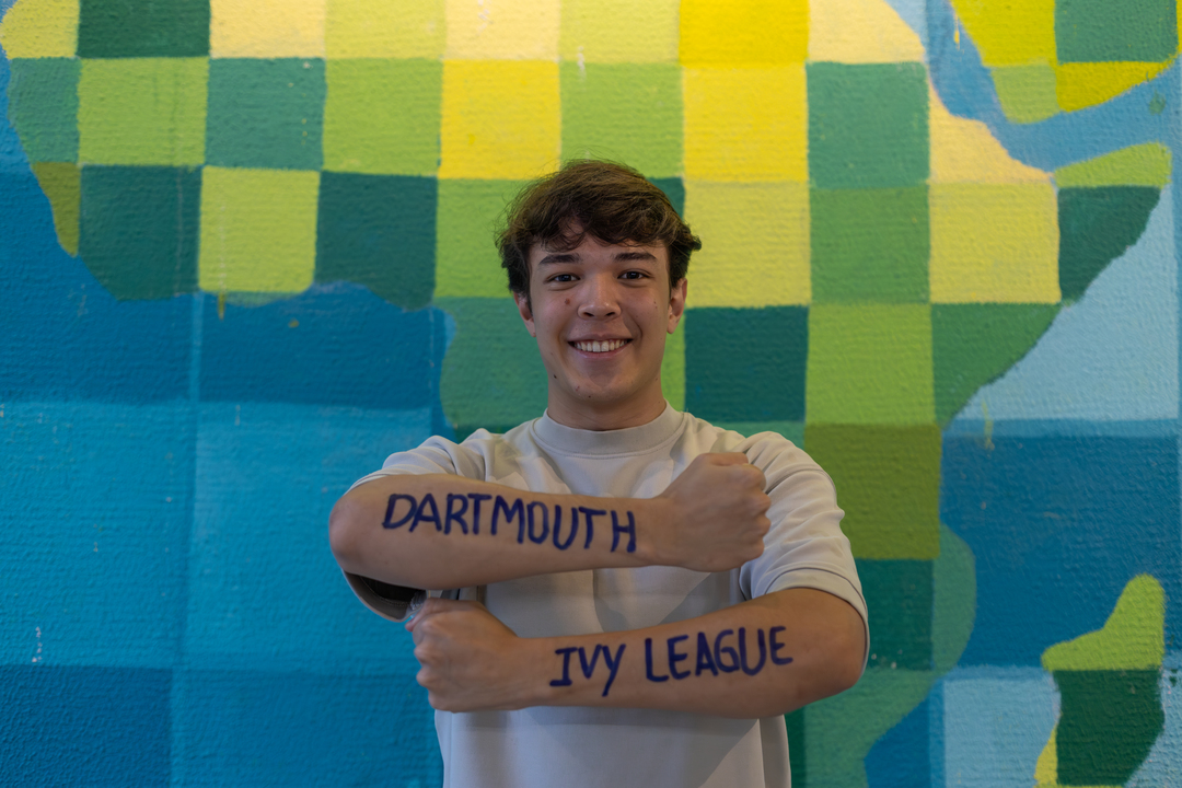 Lucas do Vale Aratake, aprovado em Dartmouth College